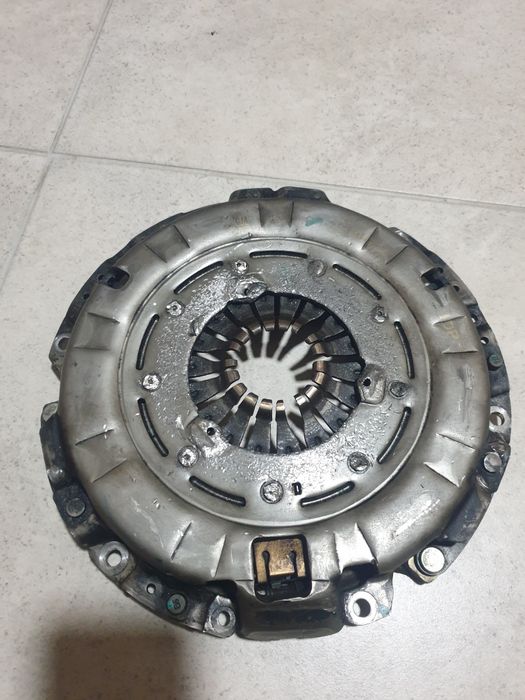 Комплект зчеплення Valeo Opel Antara Chevrolet Captiva  2.2 diesel 2wd