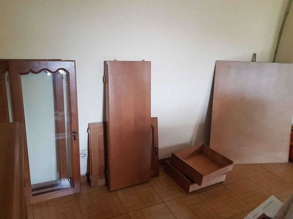 Móvel / Louceiro / Cristaleira / Aparador de sala