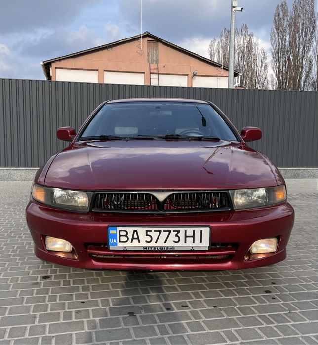 Mitsubishi galant 8