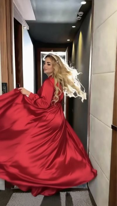 Сукня яскрава червона L-XL розмір