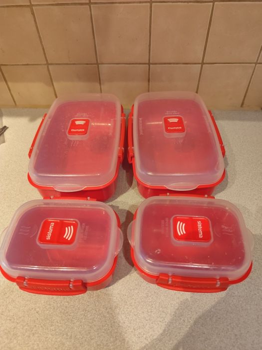 Zestaw 4 pojemników Sistema Microwave do mikrofali czerwone