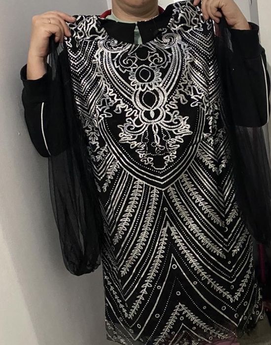 Нарядное платье