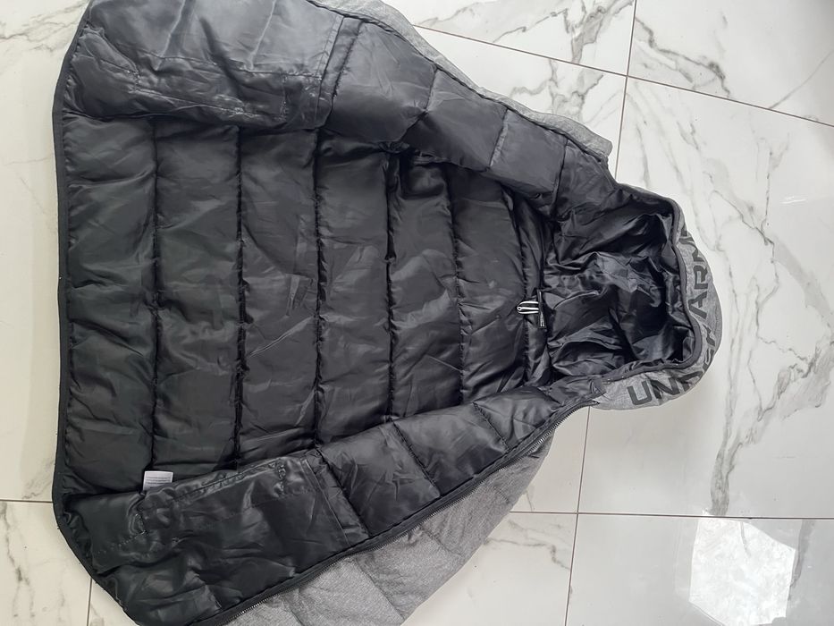Kurtka Under Armour YMD  137/149 cm