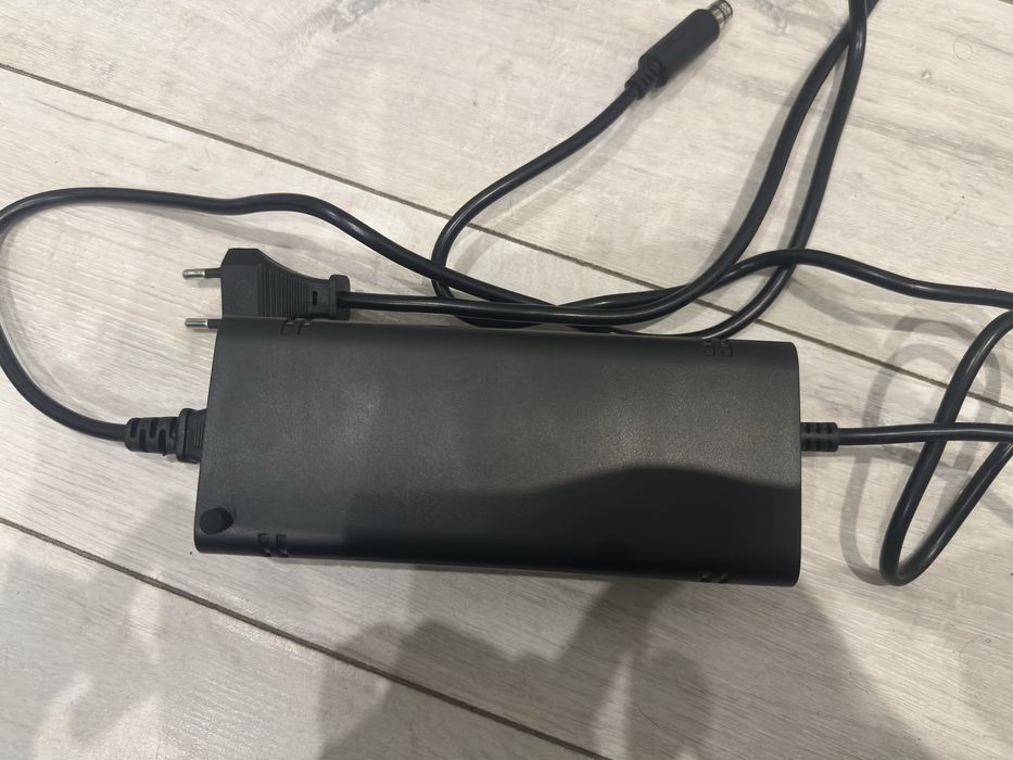 OKAZJA! NOWY zasilacz xbox 360 slim E