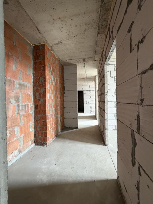 Продаж 2-х кім квартири з терасою