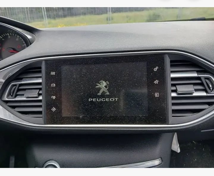 Vendo auto radio do Peugeot 308 original do ano 2019