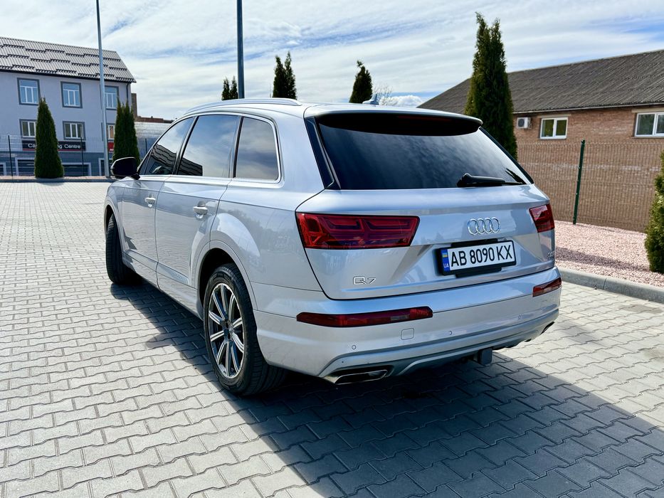 Audi Q7 2017року 3.0 бензин