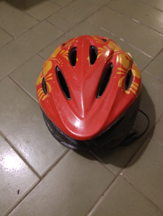 Kask rowerowy czerwony