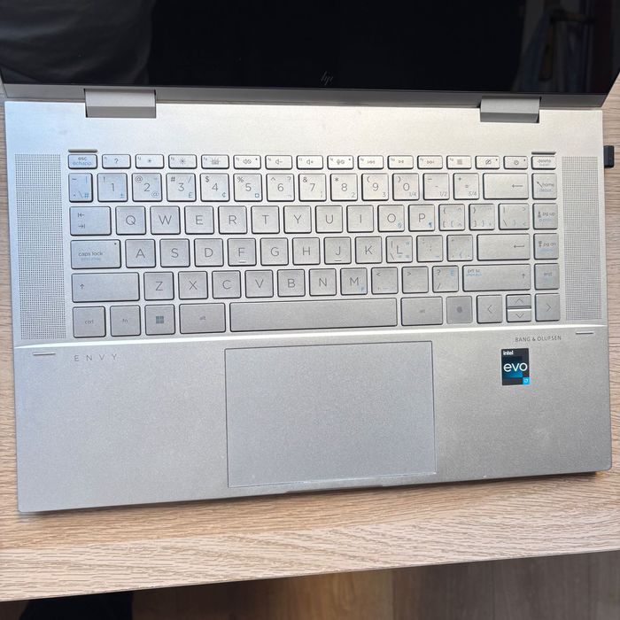 Laptop HP Envy x360 Convertible 15 (2023)