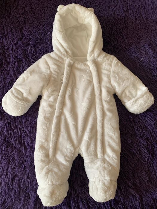 Плюшевый комбезик белый