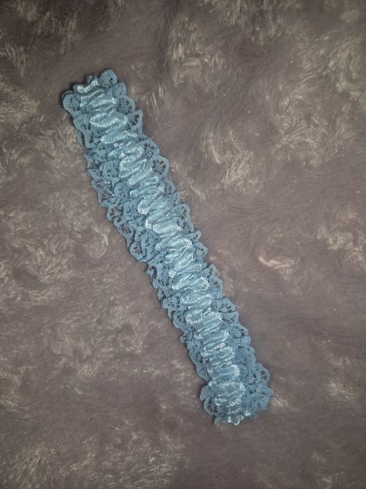 Niebieska podwiązka ślub i wesele