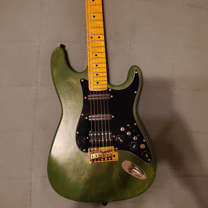 Gitara stratocaster