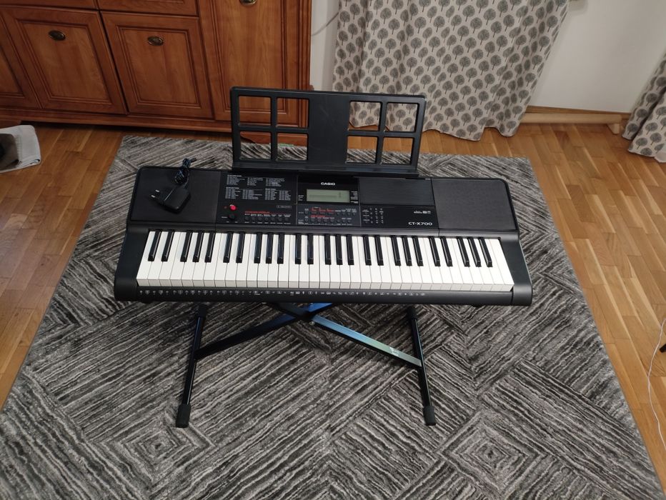 Keyboard CASIO CT-X700