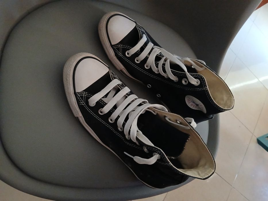 Tenis originais semi novos