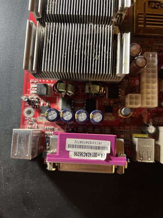 Placa mãe, PCCHIPS M863G V3.0