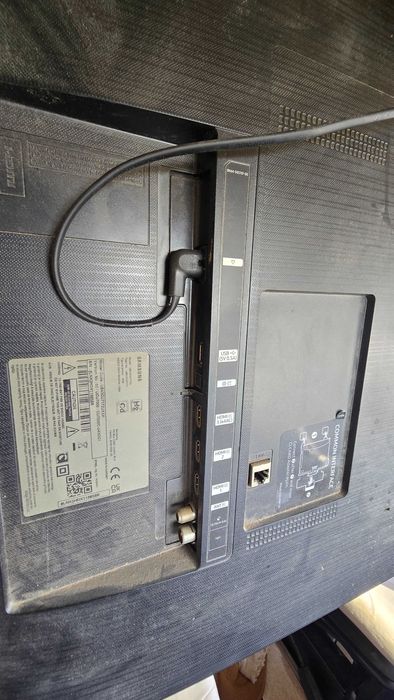 SmartTv Samsung 43 polegadas UHD 4K, comando