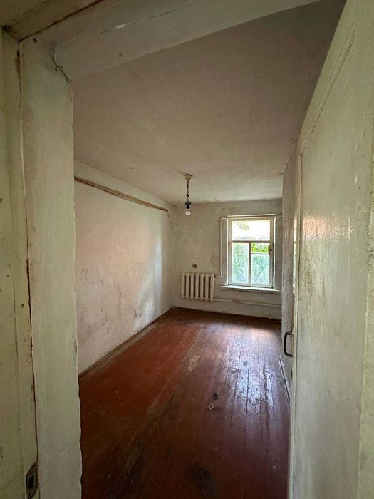 Ціну знижено!!! 2-к квартира в центрі, погріб, 38 м²