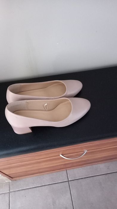 Sprzedam buty letnie