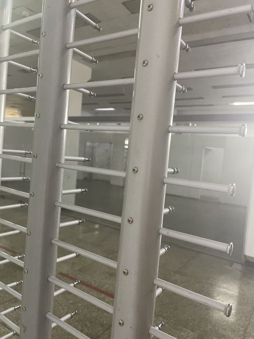 Подставка под очки