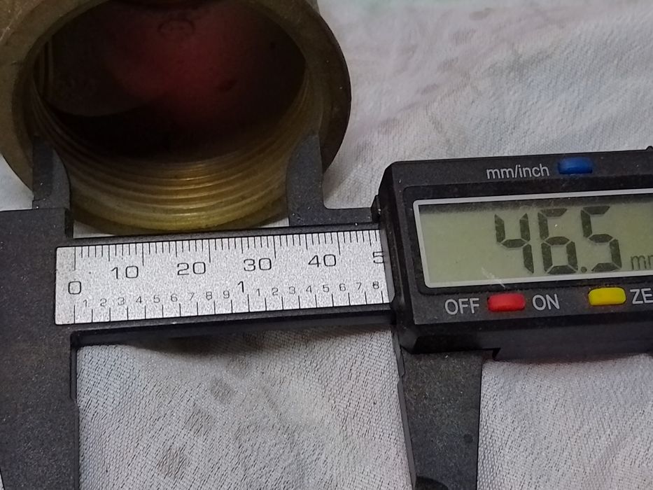 Tê em Latão 1 1/2" BSP Fêmea (Novo)