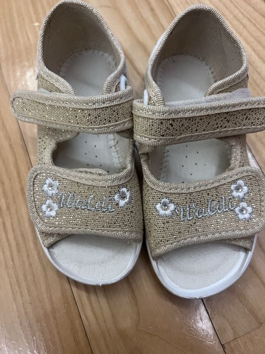 Дитячі ортопедичні босоніжки