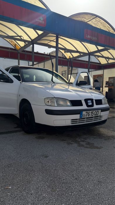 SEAT Ibiza 6K2 – Fiabilidade e Economia (Excelente Estado)