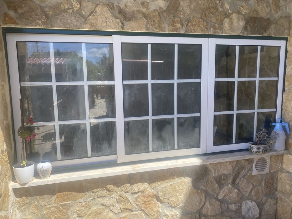 Double-glazed window frame, 3 sashes64286458591363121