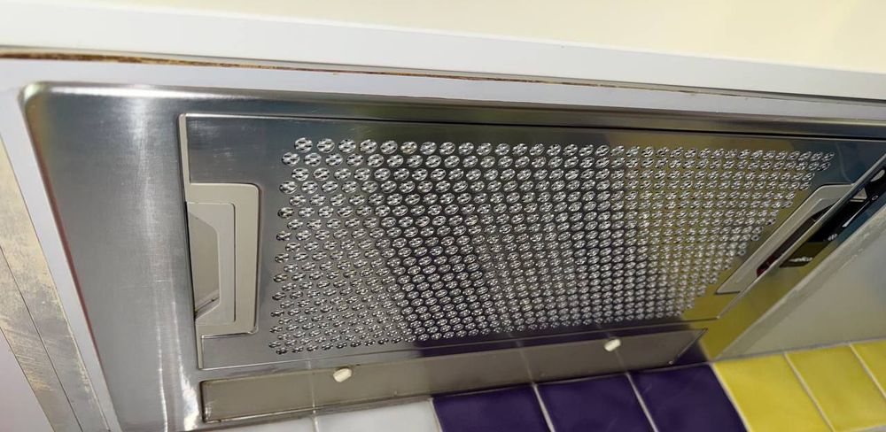 МИТТЯ ВІКОН, Прибирання.