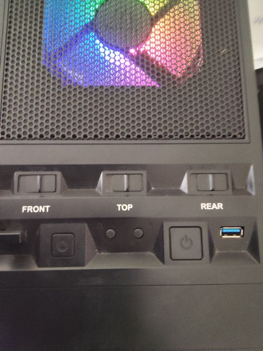 Computador para trabalho ou gaming ATX dark silent nova, i7 7700;3,5,