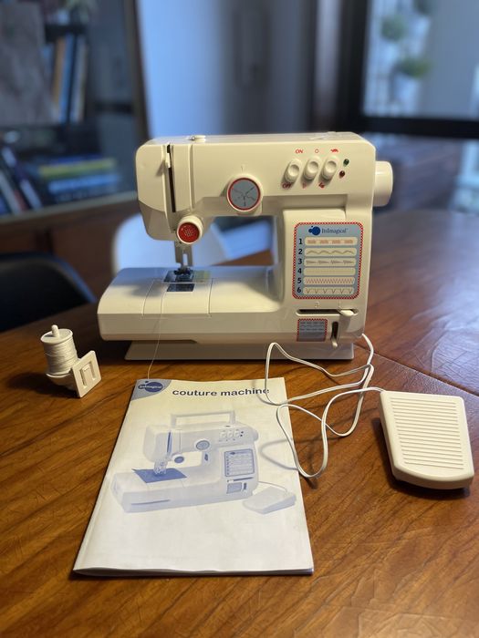 Children's Sewing Machine, Like New