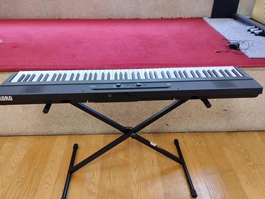 Piano digital Korg Liano