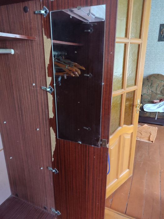 Шафа з антресолями