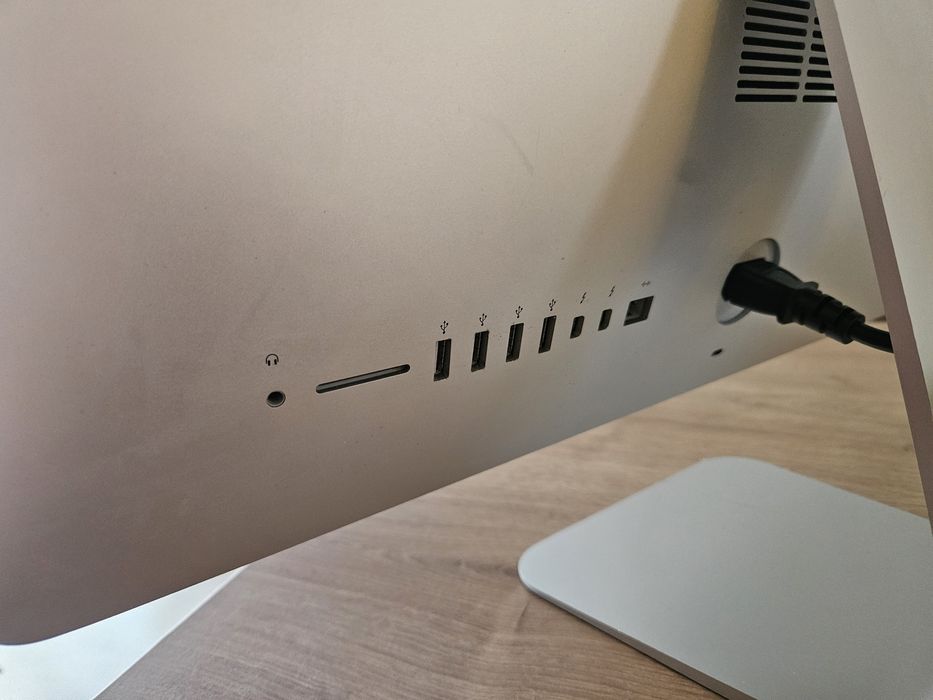 KOMPUTER AiO APPLE IMAC 21,5" A1418  i5 1TB  8GB  na prezent!