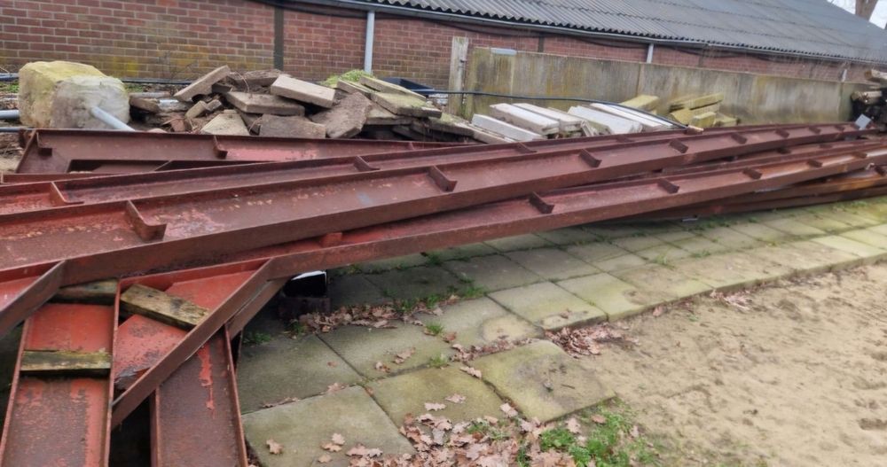 Konstrukcja stalowa 27x48x2.2m