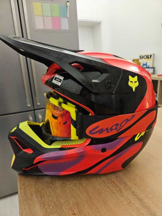 Capacete Fox Racing V1 Emotion (vermelho) L com óculos de proteção