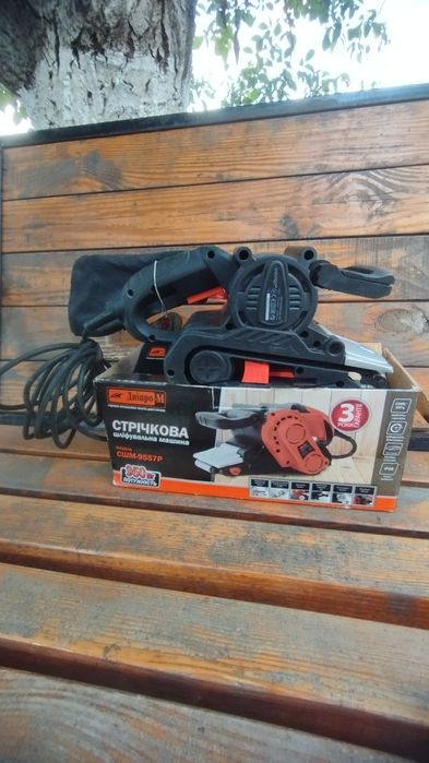 Стрічкова шліфувальна машина Dnipro-M BS-94S