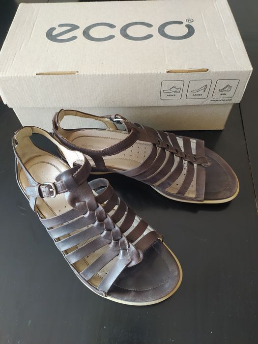 Skórzane sandały Ecco rozmiar 37