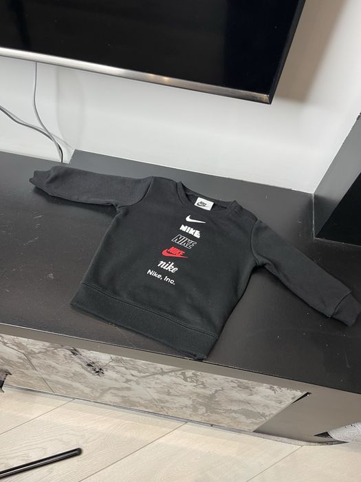 Костюм Nice, кофта Puma, джинси Next, Zara, F&F, H&M, Primark