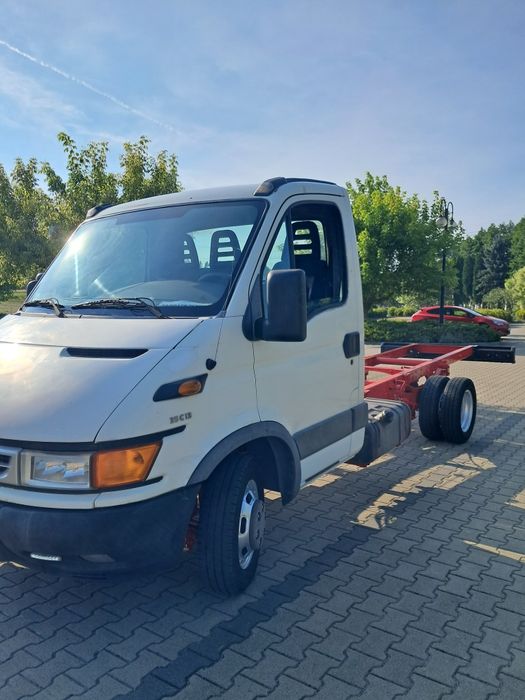 Witam sprzedam iveco 35C13 2005r 2.8 silnik roztaw osi 3.75