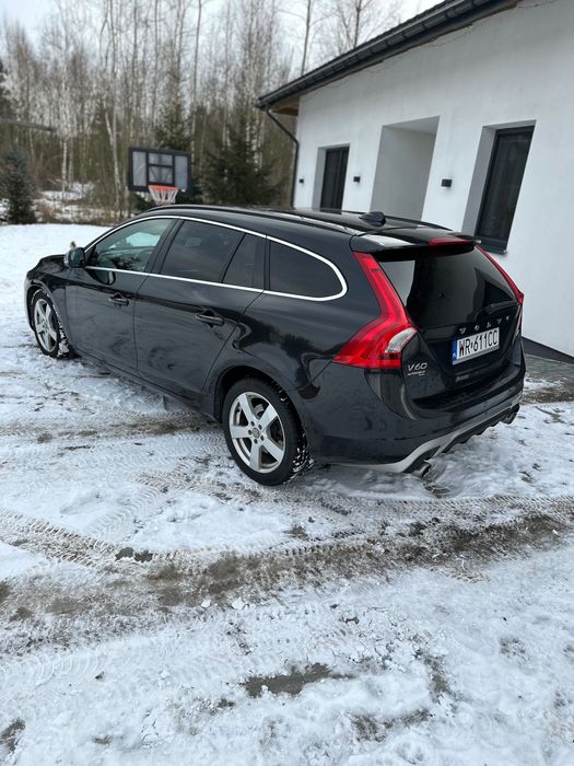 Volvo V60  R-Design 2.0 Diesel Godny Uwagi