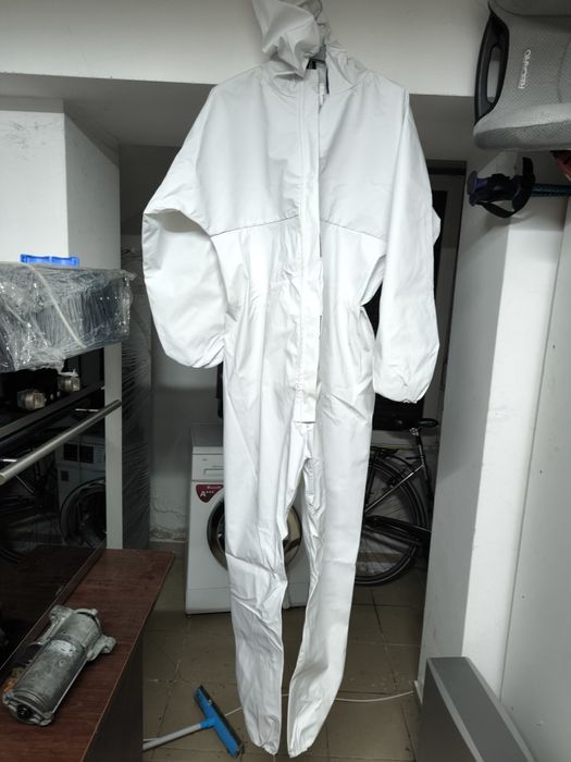 Kombinezon ochronny do malowania , piaskowania,brudnych prac porządkow