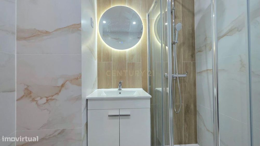 T2 | 1º andar | totalmente remodelado | 66 m² | Encosta do Sol