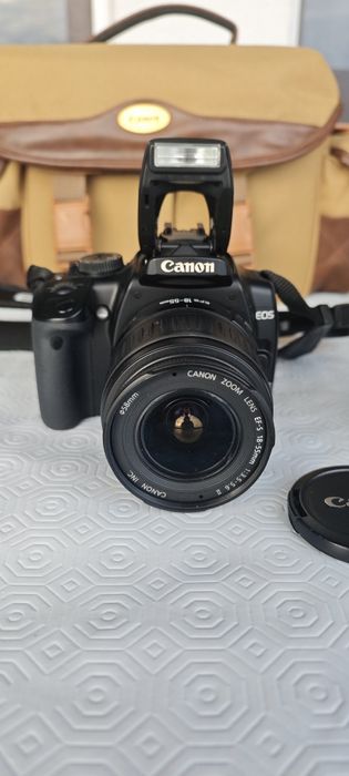 Máquina Fotográfica Canon EOS 400D + Objetiva + mala + pack baterias