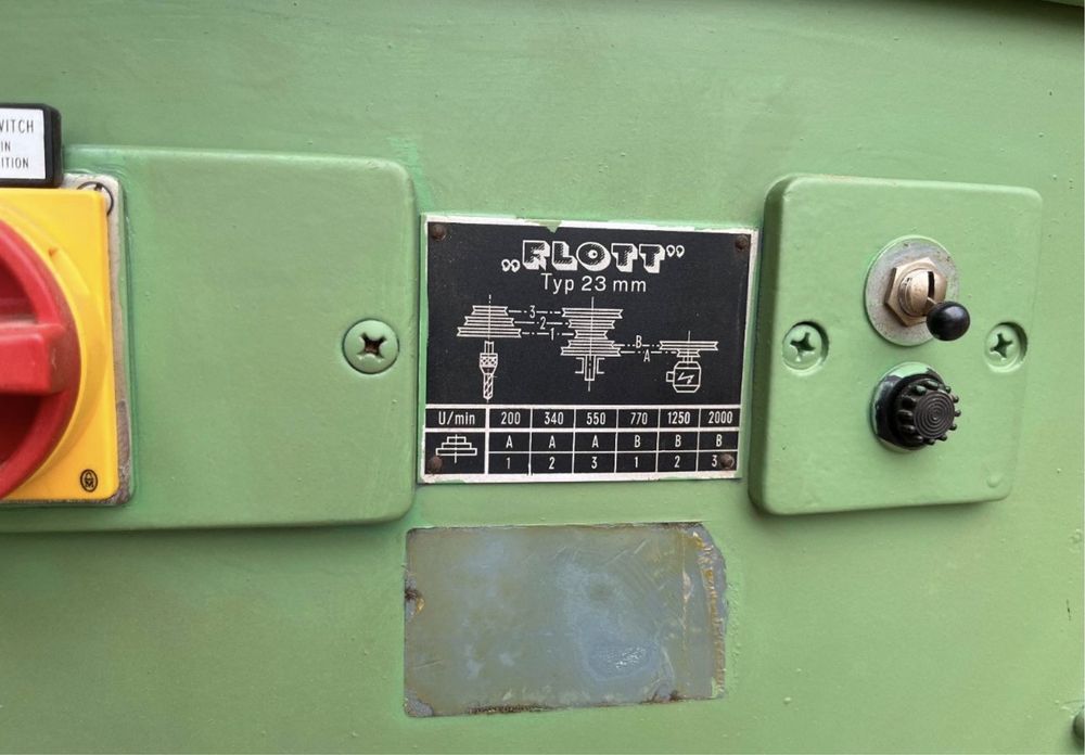 Сверлильний станок по металу, довбальний Flott. Виробник: Німеччина