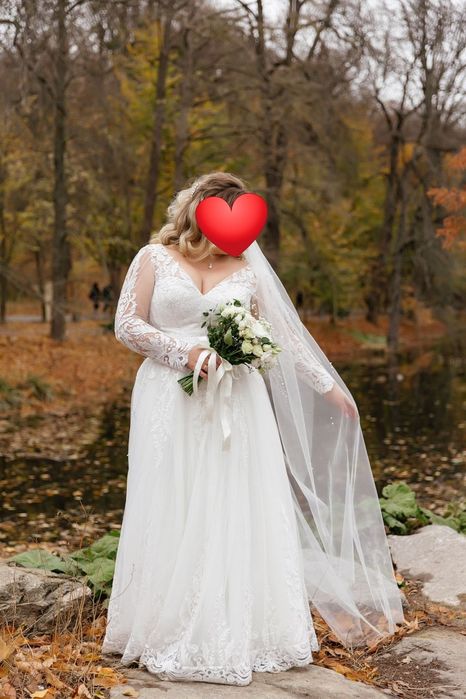 Продам ніжну неймовірно весільну сукню в наявності дуже неймовірна