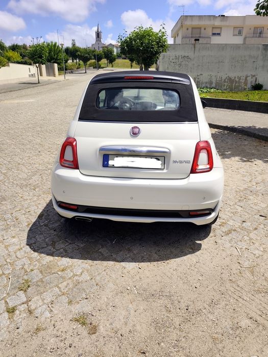Fiat 500 cabrio.512040155795302402