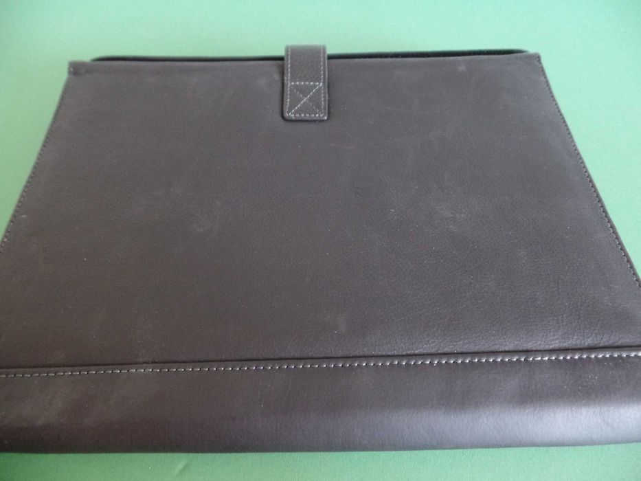 Bolsa em pele para portátil Sony com fecho magnético (Caixa Vermelha)