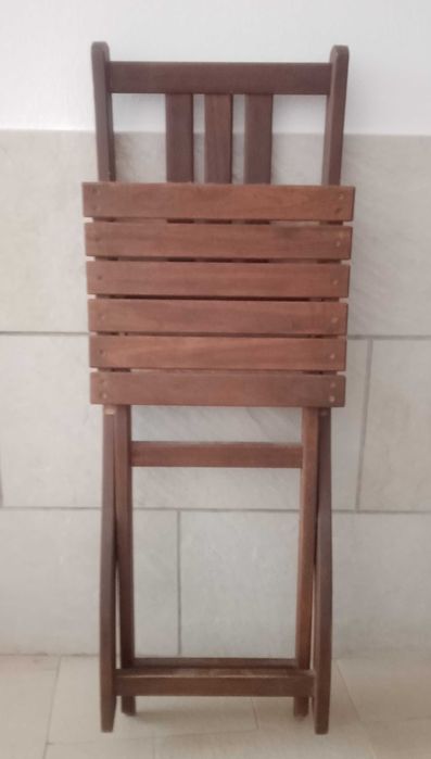 Cadeiras de madeira64286370908162121