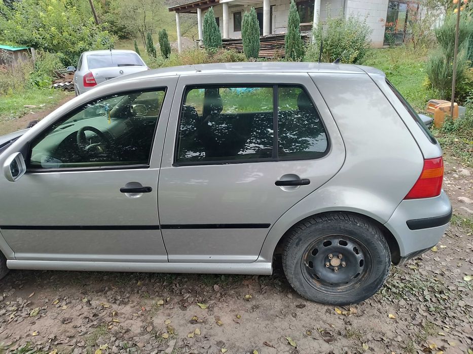 Продається гольф 4