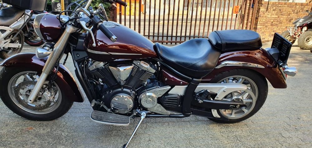 Yamaha XVS 1300  Midnight Star